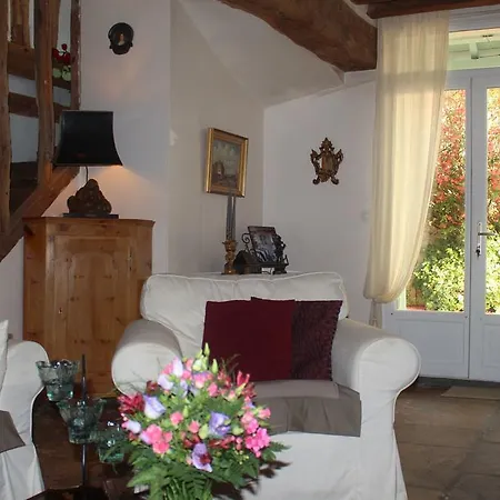 Les Agapanthes Bed & Breakfast Gasny