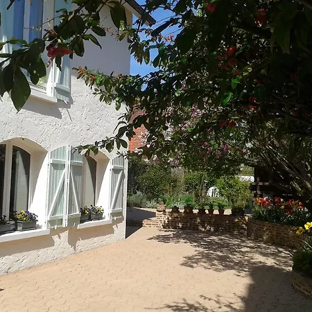 Bed & Breakfast Les Agapanthes 3*